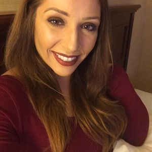 Meet your Posher, Dena